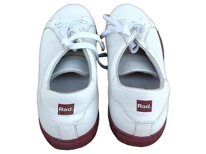 Autre Marque Tênis Rad. de Couro Branco com Sola Vermelha Vermelho