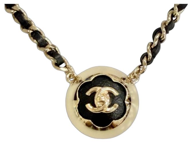 Collar de cadena Chanel B25A de cuero Coco Mark Camellia Negro Dorado