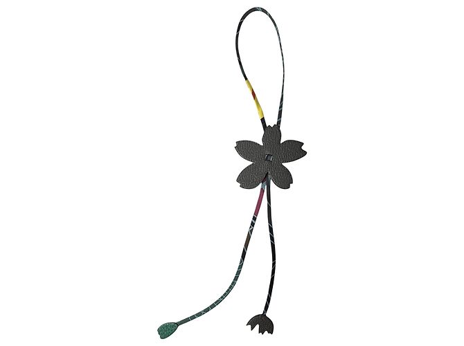 Hermès Hermes Petit H Sakura Taschenanhänger Grün Anthrazitgrau