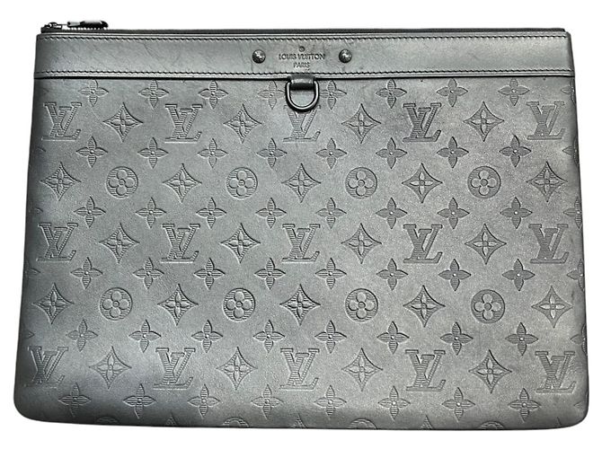 Louis Vuitton Monogram Shadow Pochette Discovery Clutch Bag Noir