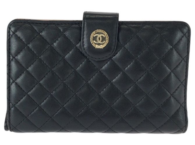 Chanel Matelassé Leather Bi-Fold Wallet Black Pink