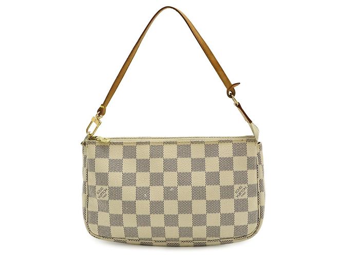 Bolsa de Acessórios Louis Vuitton Marrom Bege