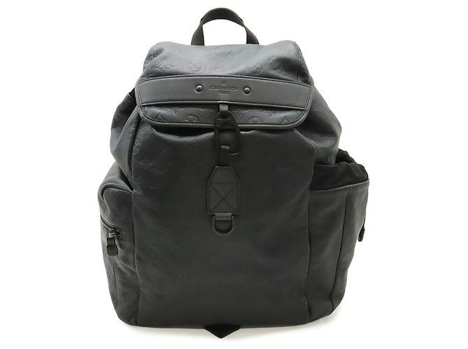 Mochila Louis Vuitton Monogram Shadow Preto