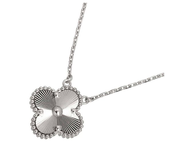 Collar Van Cleef & Arpels Alhambra Guilloché
