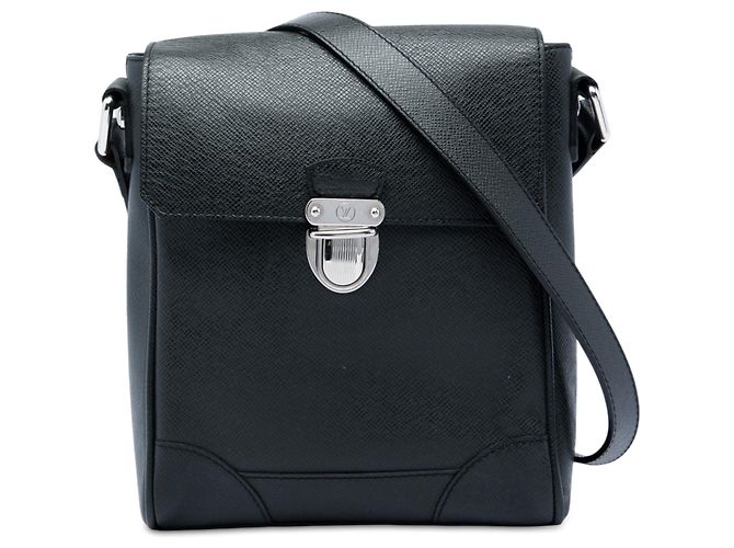 Borsa a tracolla Louis Vuitton Taiga Luka Nera Nero