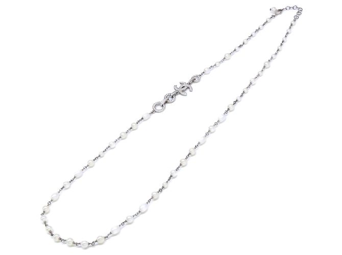 Collana Chanel in perle barocche e strass Coco Mark Argento