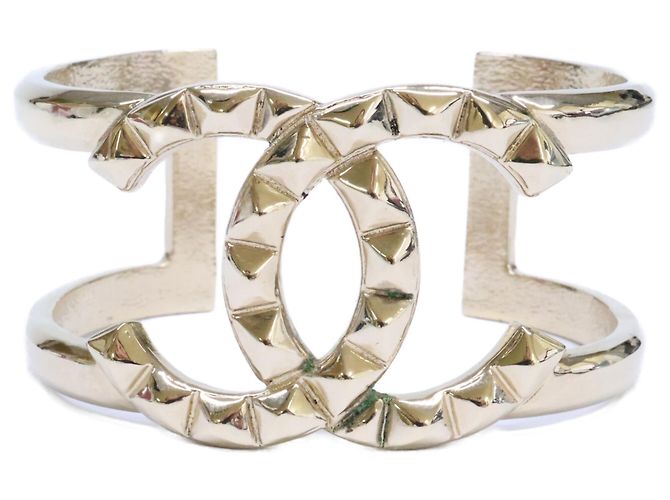 Bracciale rigido CHANEL A17C Studded Coco Mark