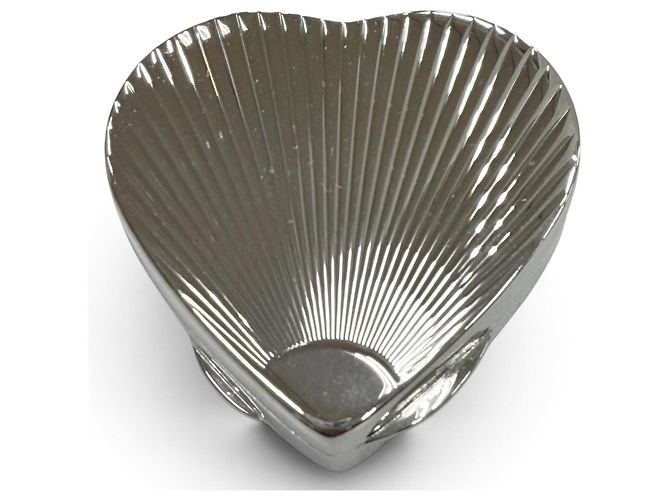 Tiffany & Co Tiffany 925 Heart Motif Pill Case Silvery