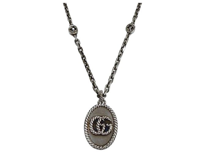 Collar de cadena Gucci GG Marmont en plata
