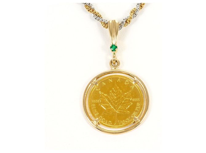 Autre Marque Collar de oro amarillo con esmeralda Dorado