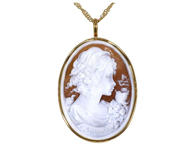 Autre Marque Collar de oro amarillo 18K con camafeo de concha Dorado