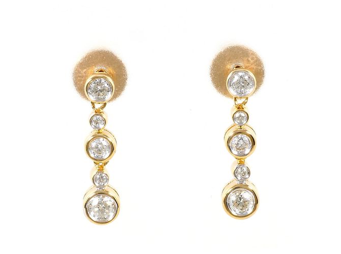 Autre Marque Orecchini a lobo in oro giallo 18K e diamanti D'oro