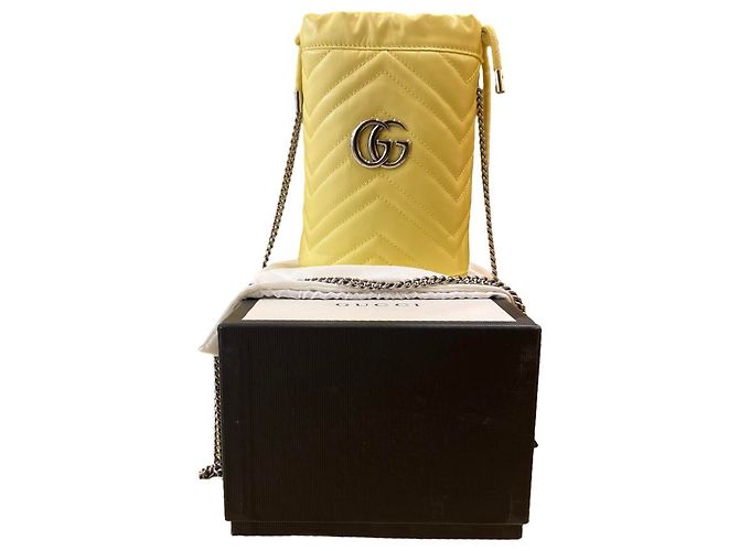 Gucci GG Marmont Chain Leather Mini Jaune