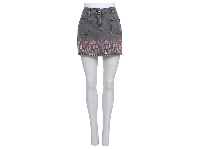 CHANEL grauer Distressed-Denim Minirock, FR 38 gebraucht