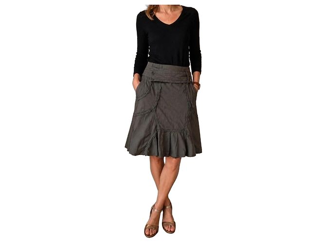 Saia midi Guess by Marciano verde em algodão stretch