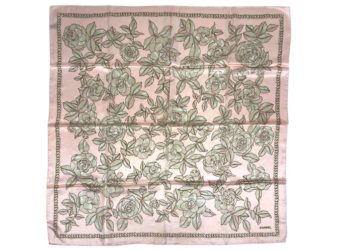 Foulard in seta multicolore Chanel Rosa
