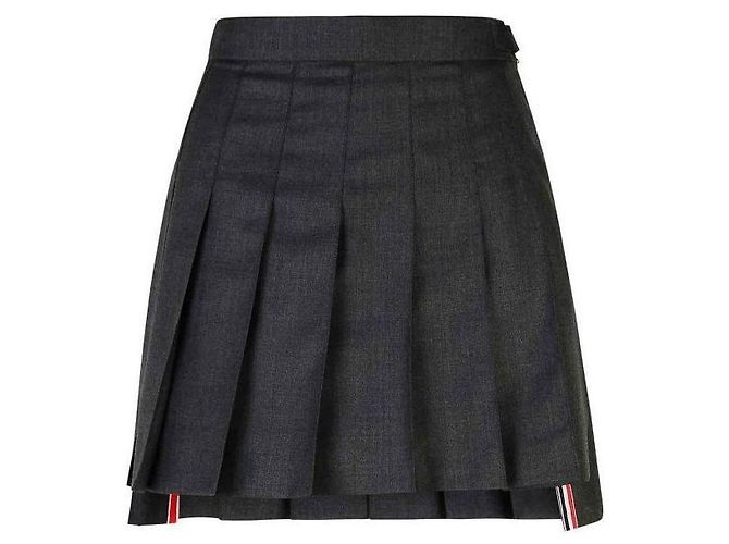 Thom Browne Mini saia plissada em sarja de lã Marrom