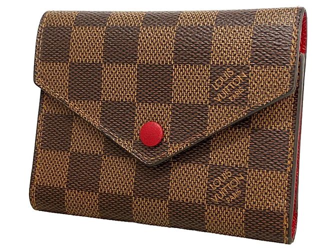 Louis Vuitton Tri-fold Geldbörse in Ebene Damier ebene