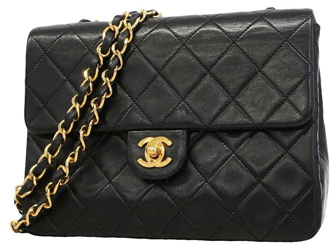 Borsa a tracolla Chanel Mini Matelassé con catena Nero