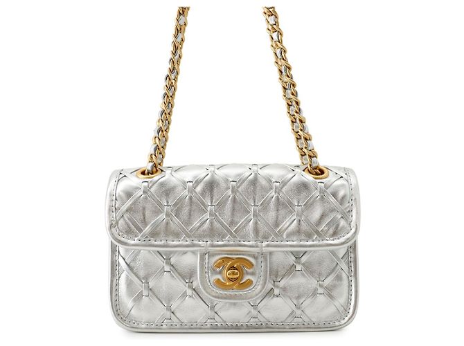 Borsa a tracolla Chanel Mini Flap con catena Argento