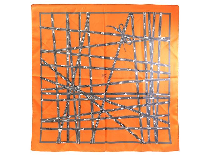 Hermès Foulard di seta Hermes in Orange Arancione