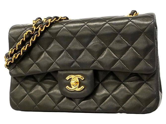 Borsa a tracolla Chanel Matelassé Nero