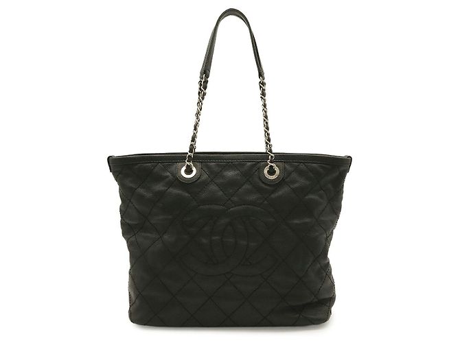Chanel Matelassé Chain Tote Schwarz