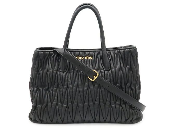 Miu Miu Matelassé geraffte Handtasche Schwarz