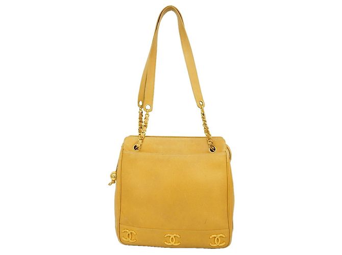 Borsa a tracolla Chanel Triple Coco in Beige