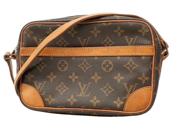 Bolsa de Ombro Louis Vuitton Monogram Trocadero 23 Marrom