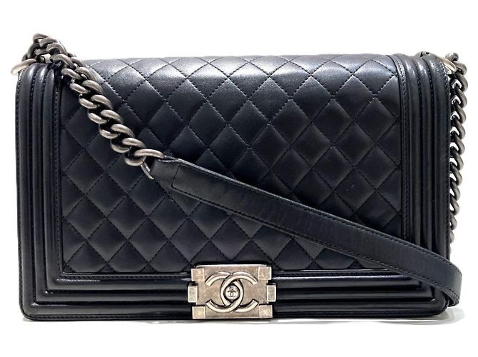 Le Boy Bolsa de Ombro Chanel com Corrente Grande Preto