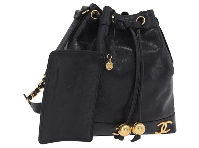 Bolsa de Ombro CHANEL Triple Coco Chain em Couro Caviar Preta e Dourada CC Auth yk20817SAV Preto Dourado