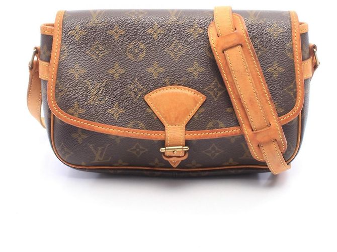 Bolsa de Ombro Louis Vuitton Sologne Monogram Marrom