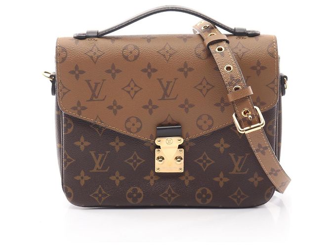 Bolsa Louis Vuitton Pochette Metis MM Marrom Preto Monograma
