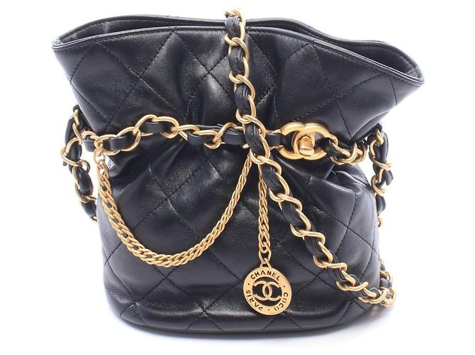 Sac seau Chanel Matelassé Noir