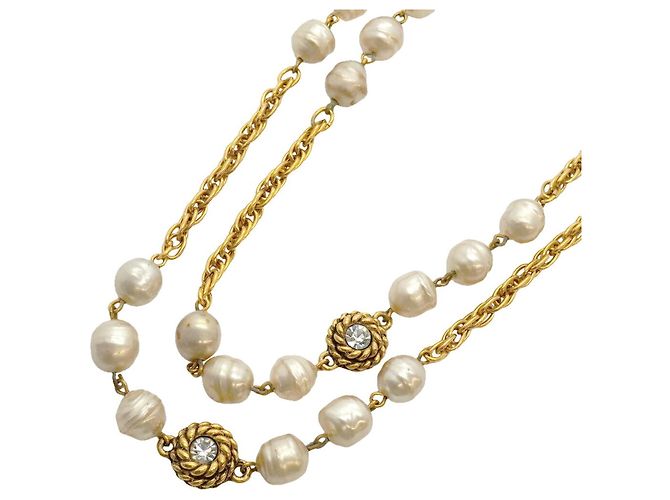 Collana Chanel placcata oro D'oro