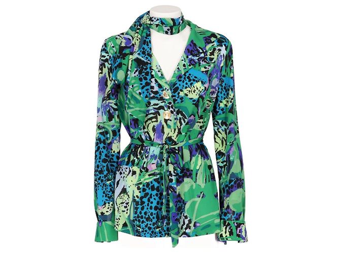 Camisa Ken Scott em nylon verde com estampado animal Multicor
