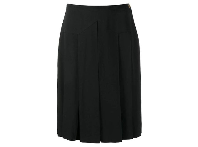 Falda Chanel de seda negra plisada Negro