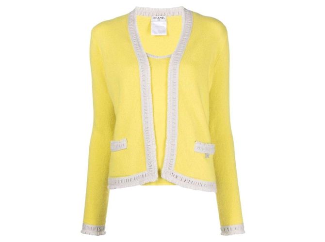 Chanel Cardigan aus den 2000ern Gelb