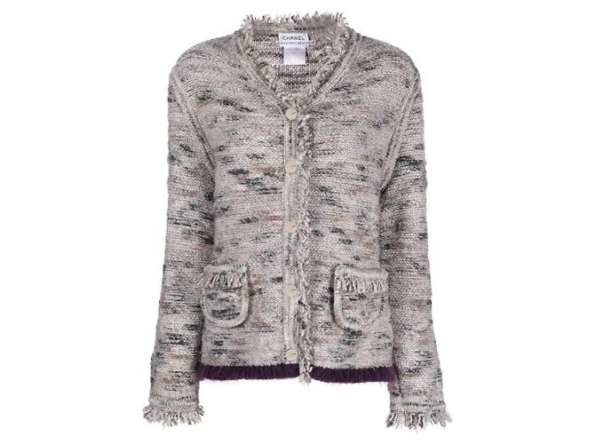 Cardigã Chanel de lã bouclé cinza