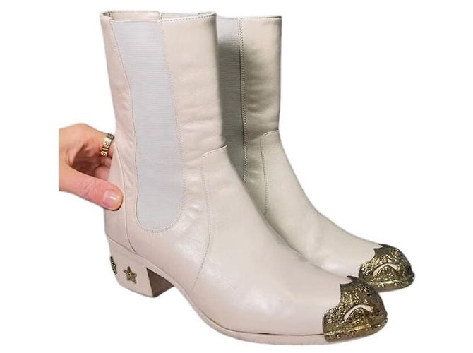 Chanel Paris-Dallas Beige Leather Ankle Boots - Size 37 Pre-owned