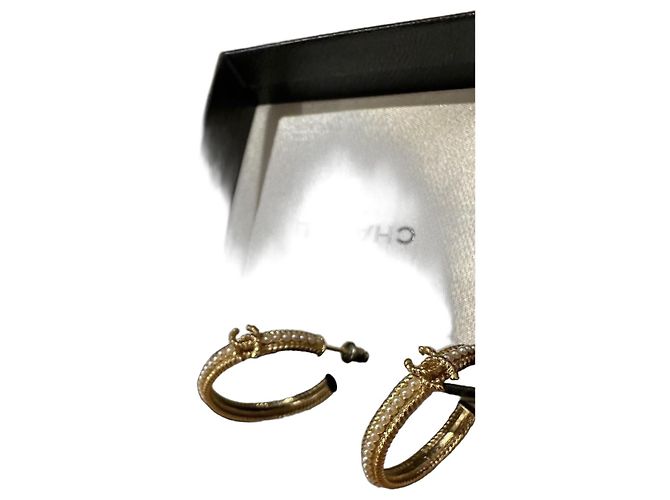 Pendientes de aro Chanel CC Perlas Blanco Dorado