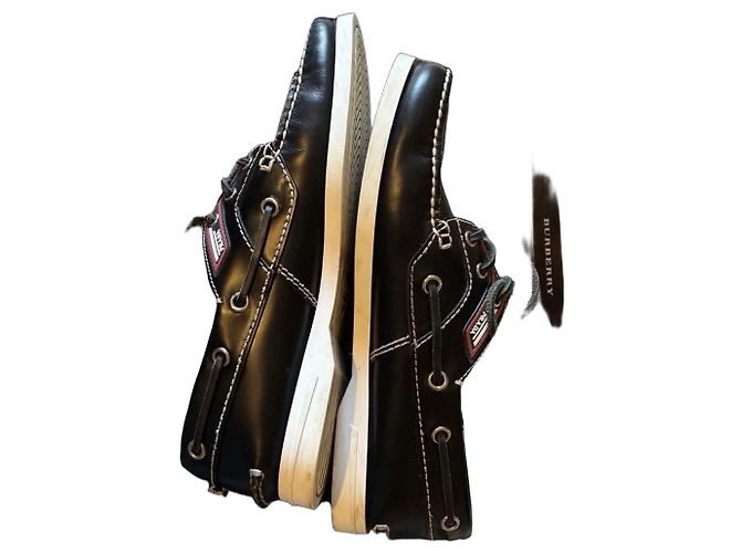 Prada Schwarze Leder-Bootsschuhe