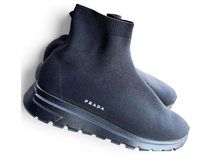 Schwarze Prada Socken-Sneaker aus Stoff
