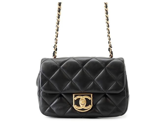 Bolsa de Ombro com Corrente Chanel Black Matelassé Preto