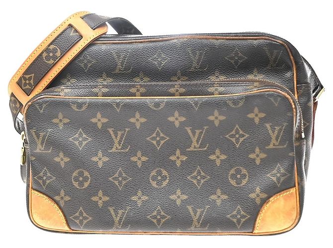 Louis Vuitton Nil Messenger Monogram Canvas 28 Marron