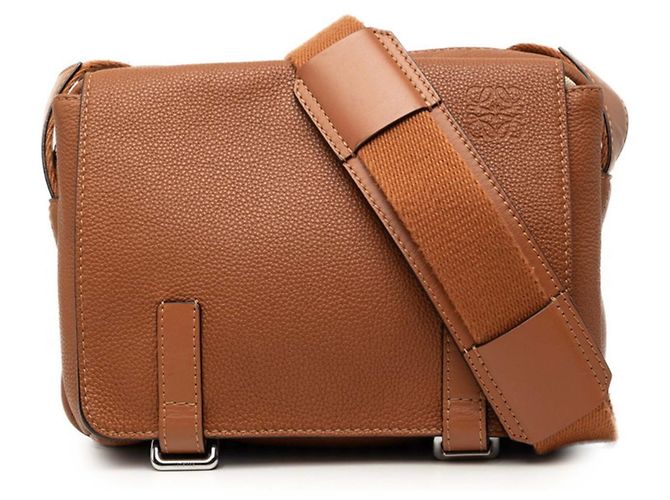 Bolsa Military Messenger Loewe Anagram Marrom