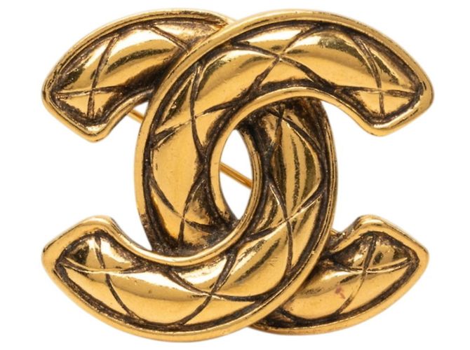 Timeless Spilla Chanel Vintage Matelassé Coco Mark D'oro
