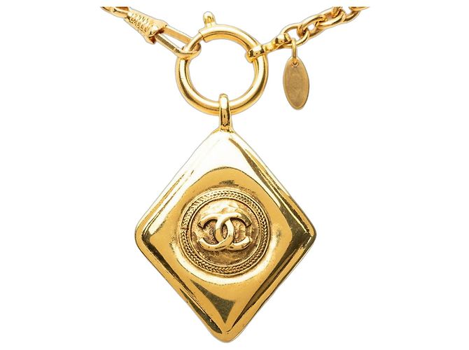 Colar com pingente Chanel Coco Mark Rhombus Rogue com corrente Dourado