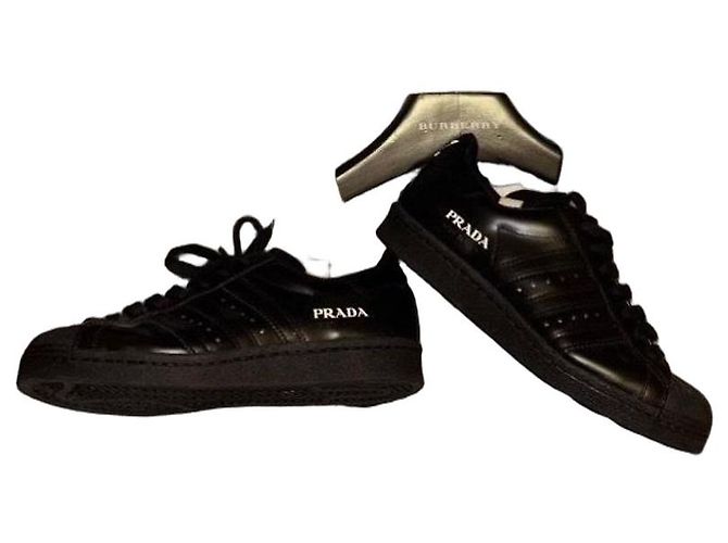 Schwarze Leder-Sneaker von Prada x Adidas